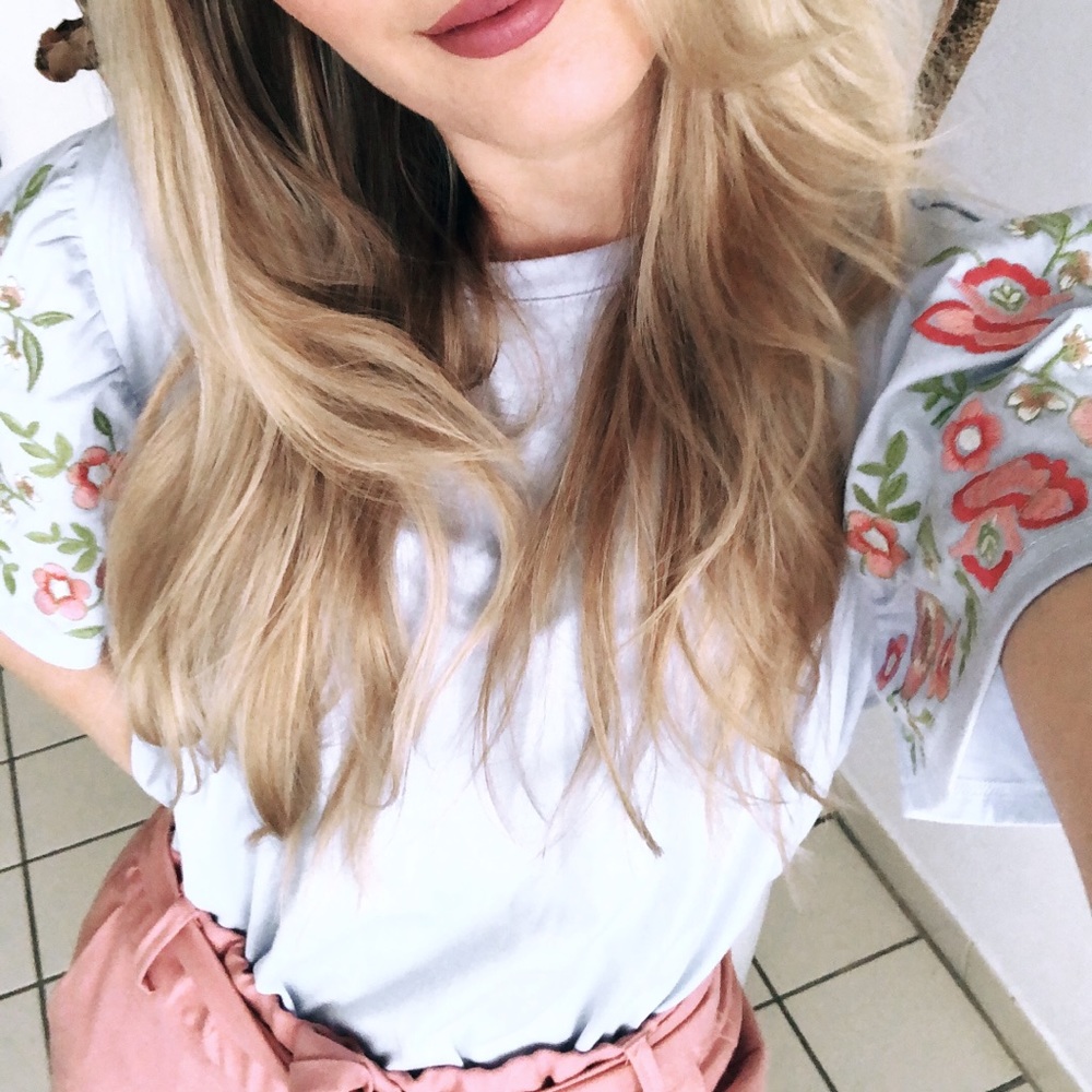 Pretty tee